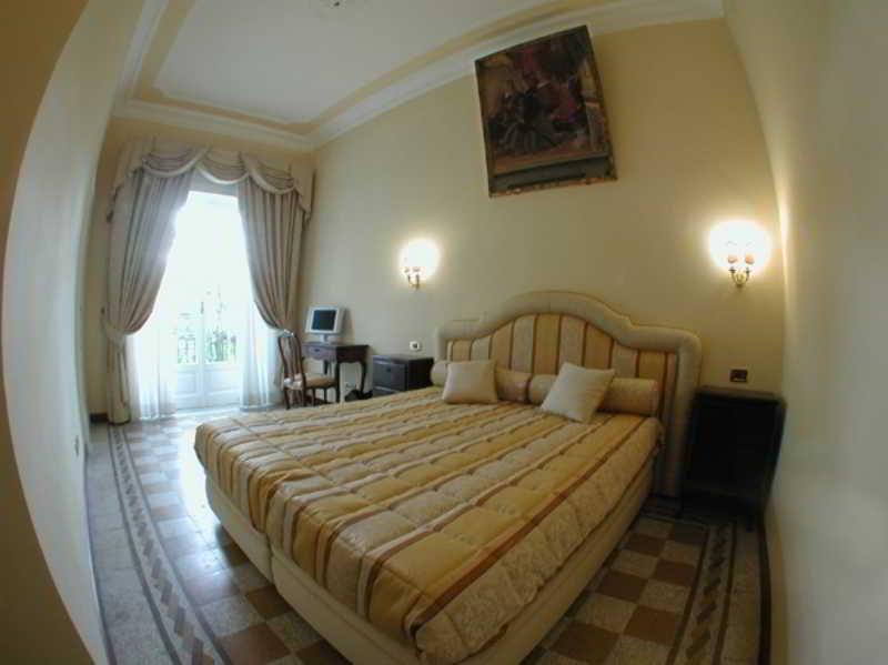 Episcopo Lipinsky Luxury Suites Roma Phòng bức ảnh